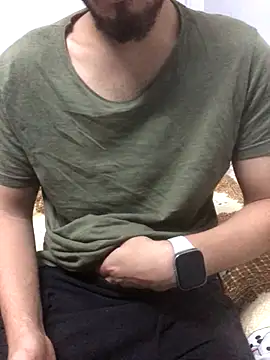 Snapshot of Arabian-B chatting on October 15, 2025, 1:39 am Arabian-B online show from October 15, 2025, 1:39 am