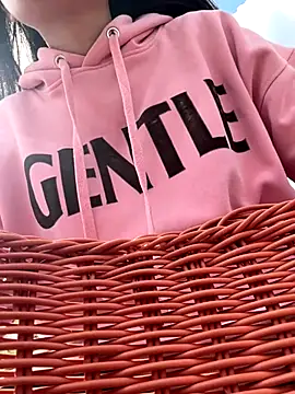 Snapshot of Zhuli11 chatting on October 27, 2025, 6:39 am Zhuli11 online show from October 27, 2025, 6:39 am