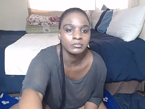 Snapshot of AdelaideT chatting on October 20, 2025, 6:47 am AdelaideT online show from October 20, 2025, 6:47 am