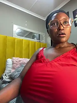 Snapshot of Bustygoddess32 chatting on January 29, 2025, 10:43 pm Bustygoddess32 online show from January 29, 2025, 10:43 pm