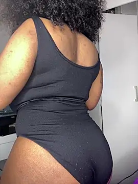 Bustygoddess32 online show from June 23, 2026, 10:52 pm