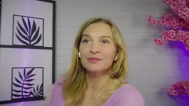 Snapshot of ms_natty chatting on October 12, 2025, 7:13 pm ms natty online show from October 12, 2025, 7:13 pm