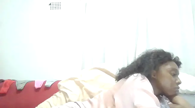 Sexxybella27 online show from December 28, 2024, 11:59 pm
