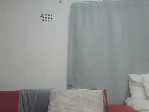 Sexxybella27 online show from December 5, 2025, 8:27 pm