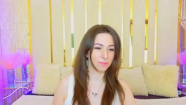KimmmLi online show from June 17, 2026, 1:01 pm