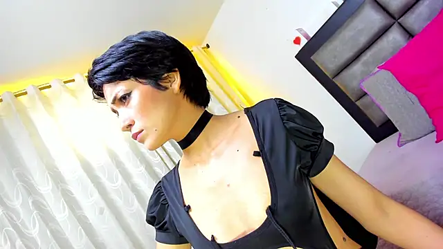 Snapshot of Hannaaaa__ chatting on December 15, 2024, 2:16 pm Hannaaaa online show from December 15, 2024, 2:16 pm