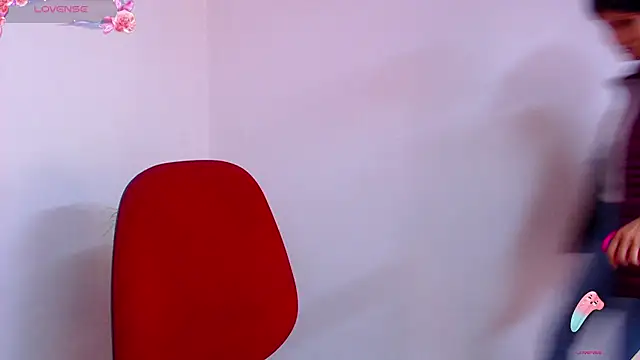 Snapshot of Hannaaaa__ chatting on December 16, 2024, 5:00 pm Hannaaaa online show from December 16, 2024, 5:00 pm