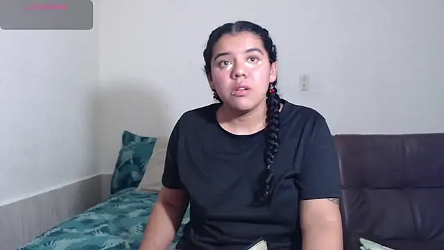 Snapshot of agata_22 chatting on April 17, 2026, 3:42 am agata 22 online show from April 17, 2026, 3:42 am