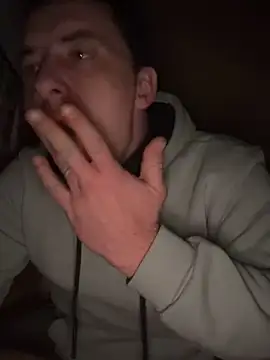 KristiDan online show from November 26, 2025, 3:35 pm