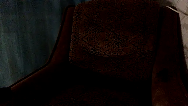 KristiDan online show from December 3, 2025, 4:20 am