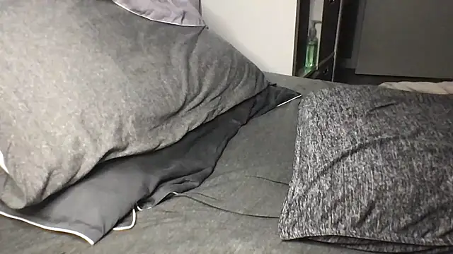 Thomas lovetolicku online show from September 14, 2025, 4:17 pm