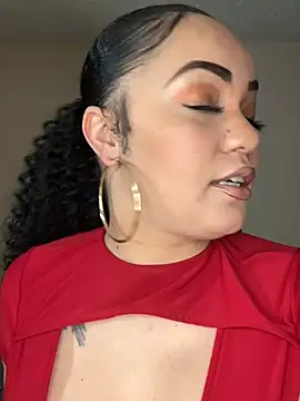 Snapshot of DestineeJayde chatting on January 5, 2025, 6:56 am DestineeJayde online show from January 5, 2025, 6:56 am