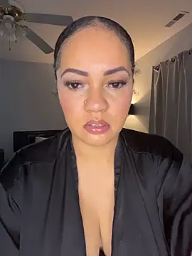 Snapshot of DestineeJayde chatting on October 19, 2025, 5:52 am DestineeJayde online show from October 19, 2025, 5:52 am