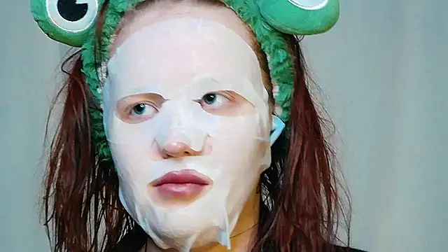 Snapshot of IrinaArt chatting on March 8, 2025, 6:58 pm IrinaArt online show from March 8, 2025, 6:58 pm