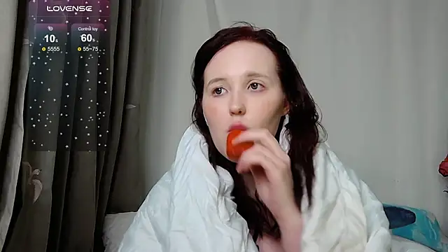 Snapshot of IrinaArt chatting on March 23, 2025, 4:05 am IrinaArt online show from March 23, 2025, 4:05 am