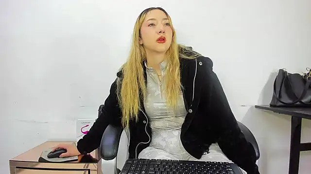 Barbie girl 69 online show from November 12, 2025, 3:01 pm