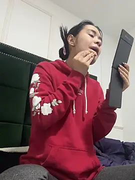 Snapshot of Kim_ev chatting on October 17, 2025, 4:26 am Kim ev online show from October 17, 2025, 4:26 am