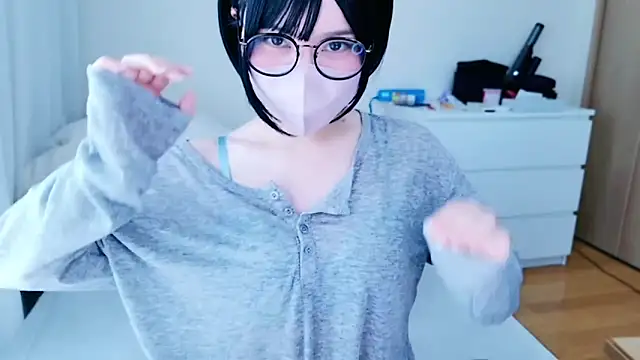 Snapshot of _HIKARU_ chatting on March 10, 2025, 12:07 am HIKARU online show from March 10, 2025, 12:07 am