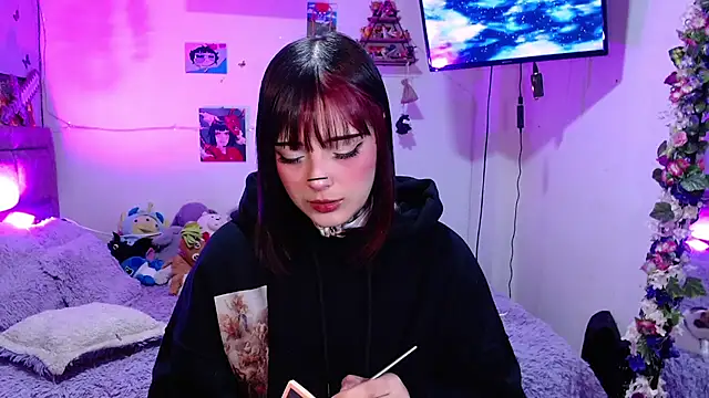 mia catt05 online show from July 22, 2026, 5:54 am