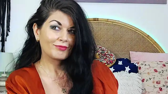 Snapshot of EllenGrace chatting on December 29, 2024, 4:27 am EllenGrace online show from December 29, 2024, 4:27 am