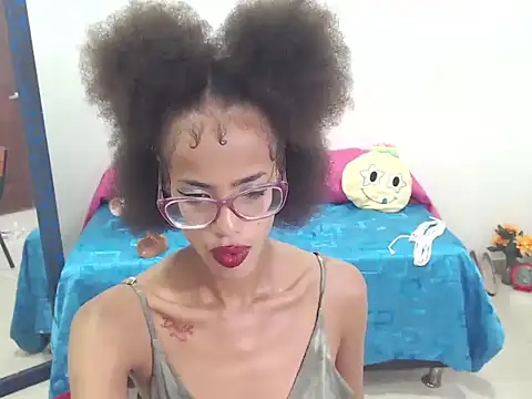 CanellaHotx online show from December 20, 2024, 7:39 pm