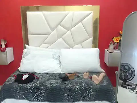 CanellaHotx online show from February 6, 2026, 3:37 pm