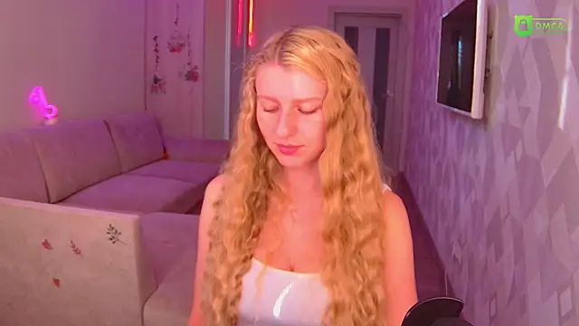 Snapshot of AmaliaQueen chatting on October 26, 2025, 1:17 pm AmaliaQueen online show from October 26, 2025, 1:17 pm