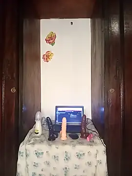 The-Peach-Flexer online show from November 26, 2025, 9:16 pm