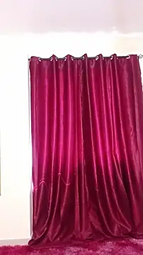 Snapshot of The-Peach-Flexer chatting on May 21, 2026, 10:22 am The-Peach-Flexer online show from May 21, 2026, 10:22 am