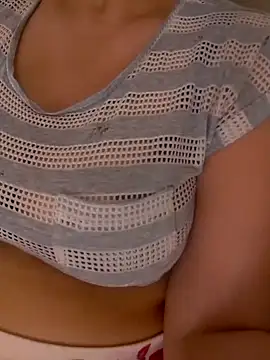 Snapshot of Zanoba-16 chatting on October 10, 2025, 12:04 pm Zanoba-16 online show from October 10, 2025, 12:04 pm