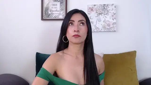JainaRogers online show from June 23, 2026, 4:38 pm