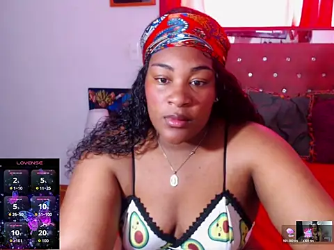 Snapshot of the_pearl199 chatting on April 12, 2026, 9:31 pm the pearl199 online show from April 12, 2026, 9:31 pm