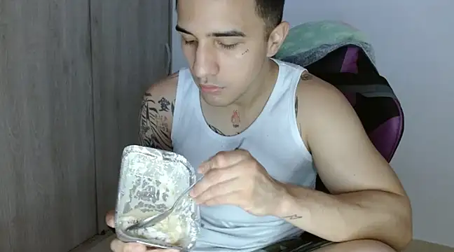 Sisoyalejo420 online show from December 18, 2024, 7:19 pm