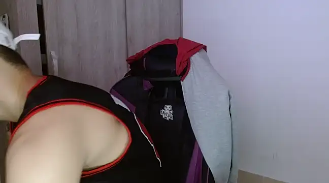 Sisoyalejo420 online show from December 21, 2024, 4:52 am