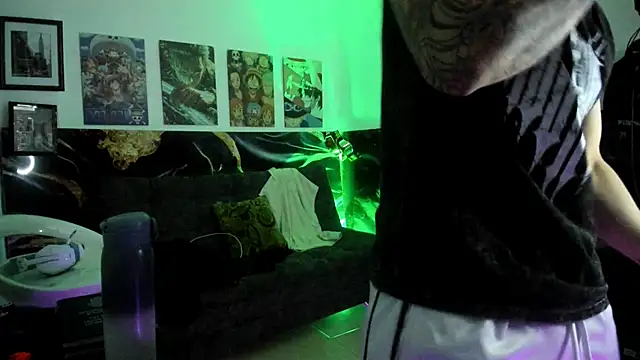 Snapshot of Sisoyalejo420 chatting on October 3, 2025, 1:35 am Sisoyalejo420 online show from October 3, 2025, 1:35 am