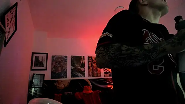 Snapshot of Sisoyalejo420 chatting on October 15, 2025, 6:02 am Sisoyalejo420 online show from October 15, 2025, 6:02 am