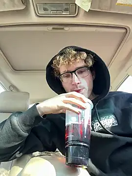 CreamyAustin online show from February 2, 2026, 7:23 pm