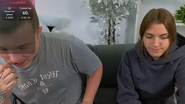 Snapshot of _Olli__Stiw_ chatting on October 18, 2025, 7:53 am  Olli  Stiw  online show from October 18, 2025, 7:53 am