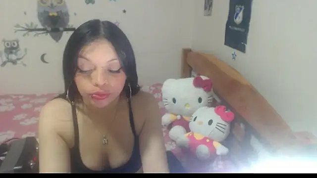 montthbluee online show from December 22, 2025, 7:05 am