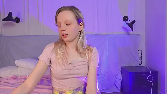 Beatrica Klein online show from January 24, 2025, 8:11 pm