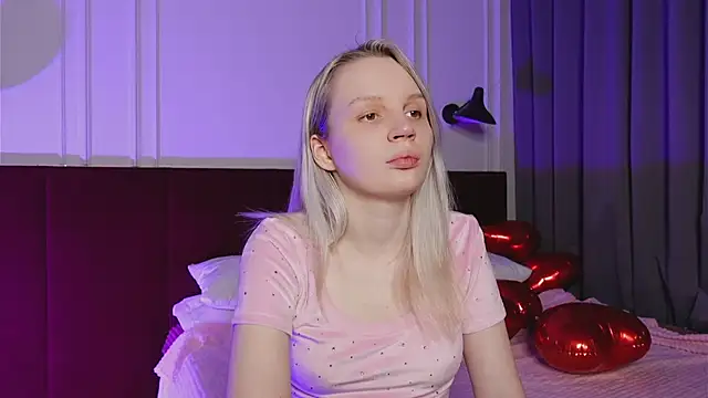 Beatrica Klein online show from February 16, 2025, 1:49 pm