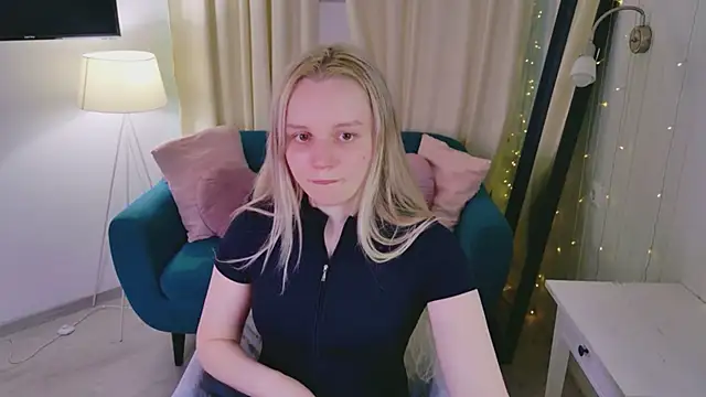 Beatrica Klein online show from May 4, 2026, 12:34 pm