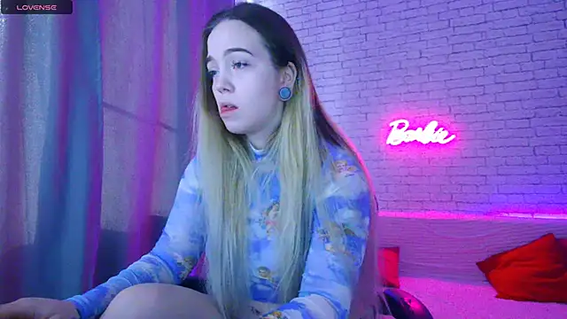 -Stacyy- online show from November 1, 2025, 4:58 am