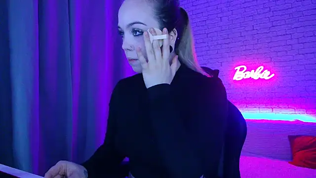 -Stacyy- online show from November 28, 2025, 10:07 am