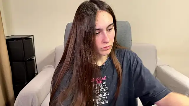 AliceKolltt online show from March 8, 2026, 9:40 pm