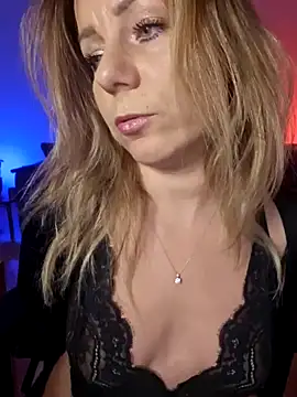 angela 88 online show from January 9, 2025, 7:08 pm