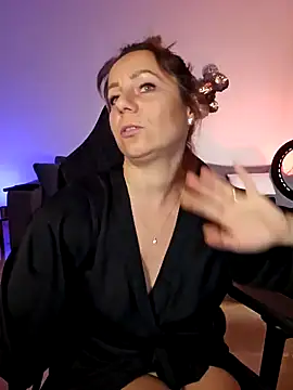 angela 88 online show from January 10, 2025, 9:20 pm