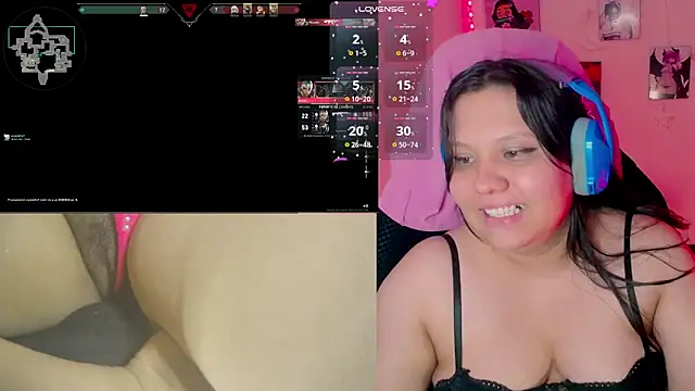 Snapshot of crystal7u7 chatting on March 22, 2025, 12:49 am crystal7u7 online show from March 22, 2025, 12:49 am