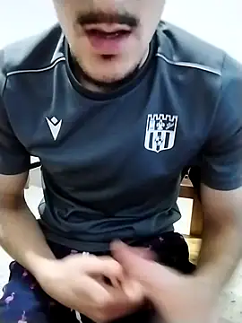 Zoro 23cm online show from November 18, 2025, 9:30 pm