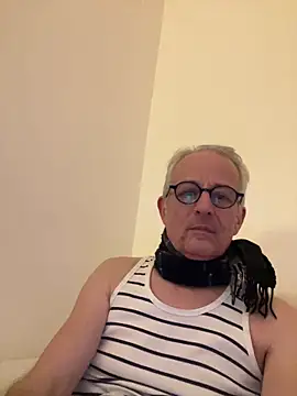 Snapshot of Frank22xx chatting on March 7, 2026, 9:23 pm Frank22xx online show from March 7, 2026, 9:23 pm